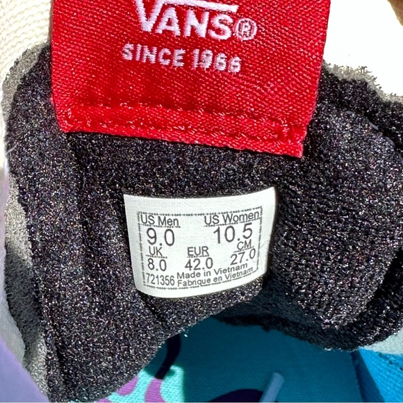 🎉BACK TO SCHOOL SALE🎉Unisex Vans x SpongeBob SquarePants Sk8-Hi. - Picture 6 of 8